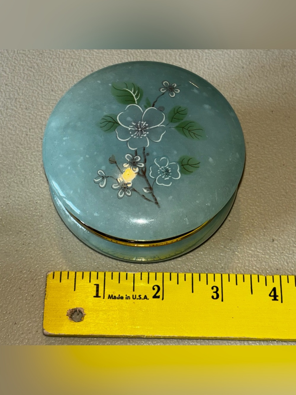 Green Floral Alabaster Trinket Box Lidded Keepsake Jewelry Box 3.5" Diameter - Picture 4 of 11
